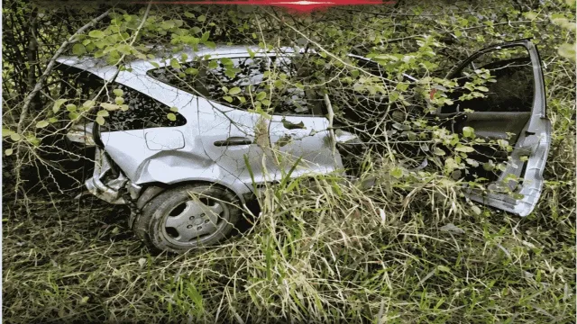 MOTORISTA DE 36 ANOS É RESGATADO EM ESTADO GRAVE APÓS CAIR EM PRECIPÍCIO NA MG-126